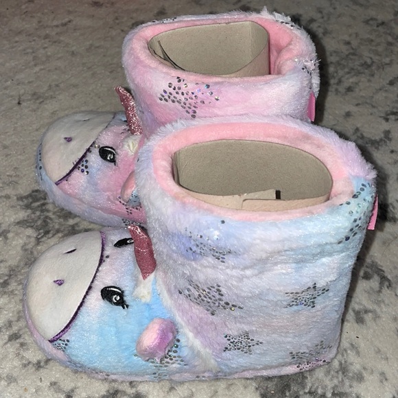 NWOT Totes Toasties Unicorn Girl Slippers - Picture 3 of 9